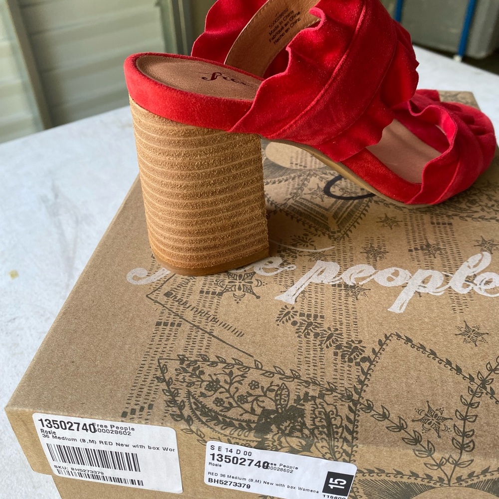 NIB Free People Rosie red suede heels size 36(US 6) - Picture 6 of 7